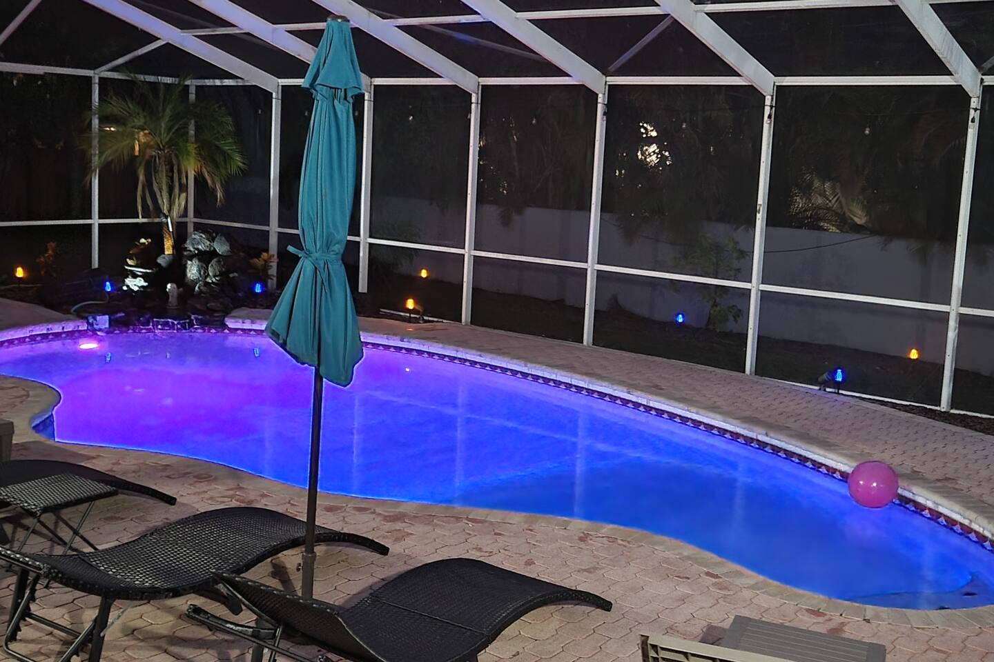 7Beds/Pool/Grill/Billiards/Tampa/ Near Airport