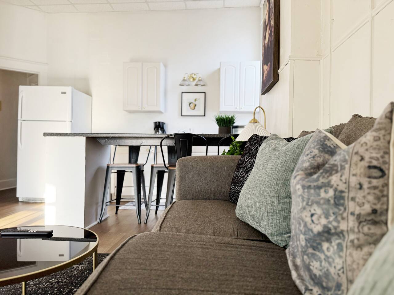 The Harrison H | QUEEN 1BD/1BA Apt near Downtown photo 4