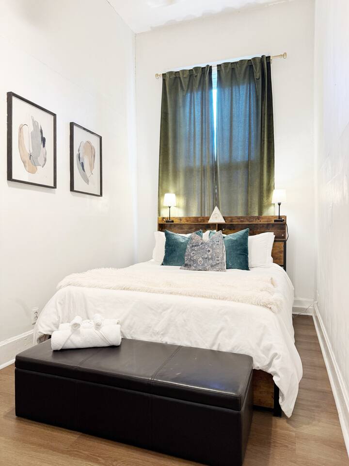 The Harrison H | QUEEN 1BD/1BA Apt near Downtown photo 2