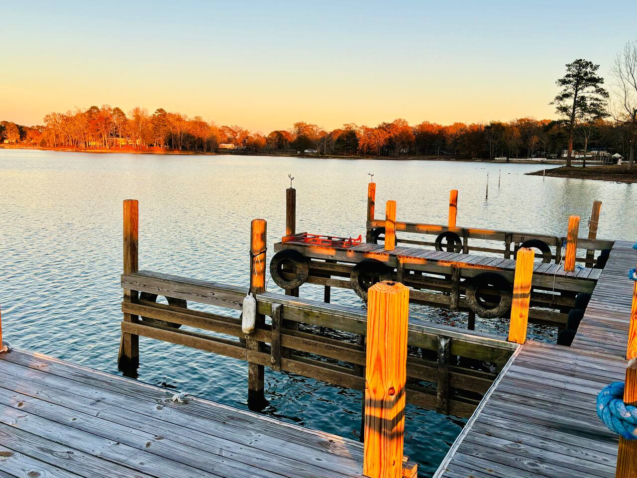 Fisherman Love “Boat Dock Apt E” @ Sunset Estate