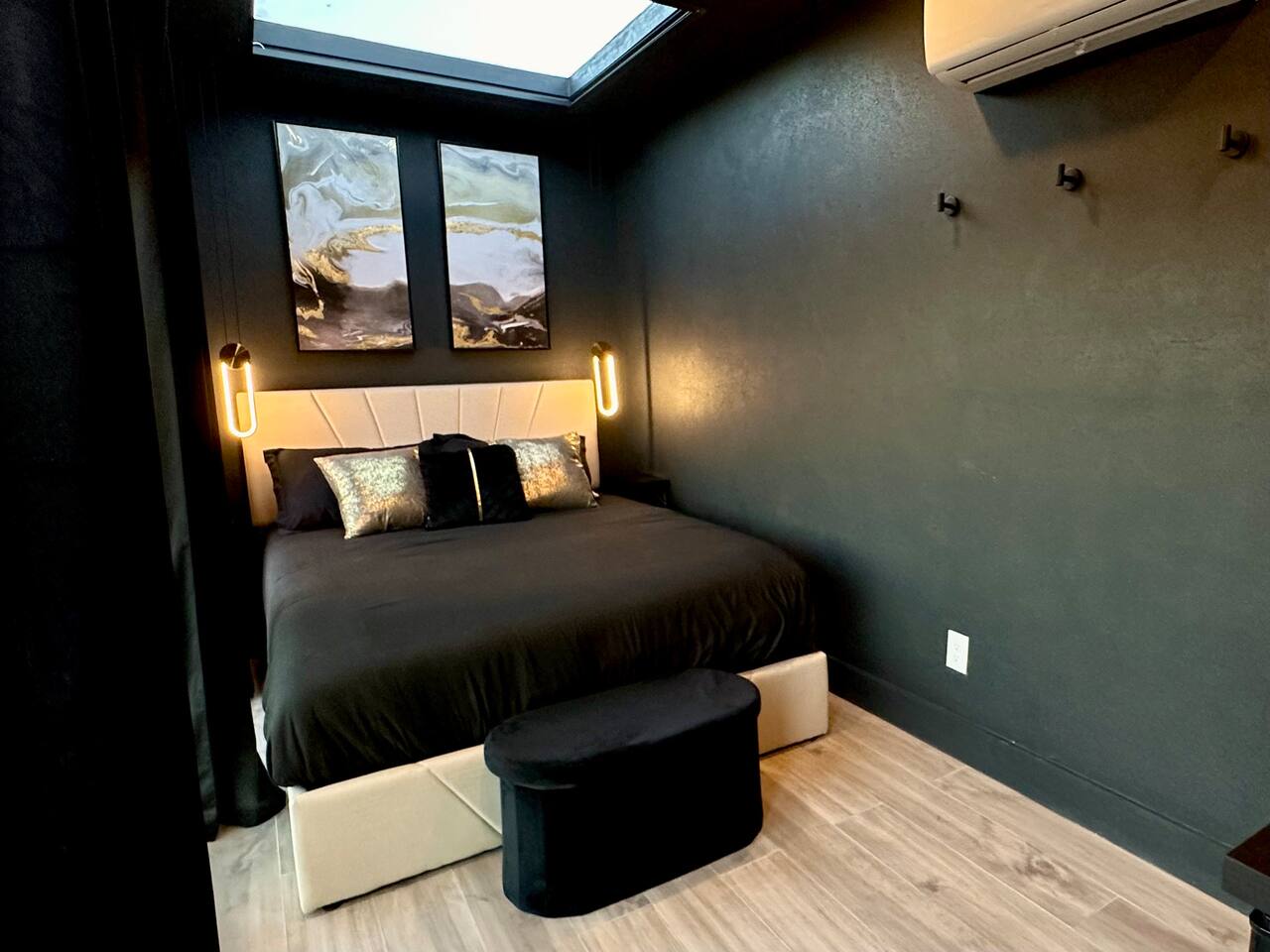 Off Grid Stargazing Retreat near Big Bend