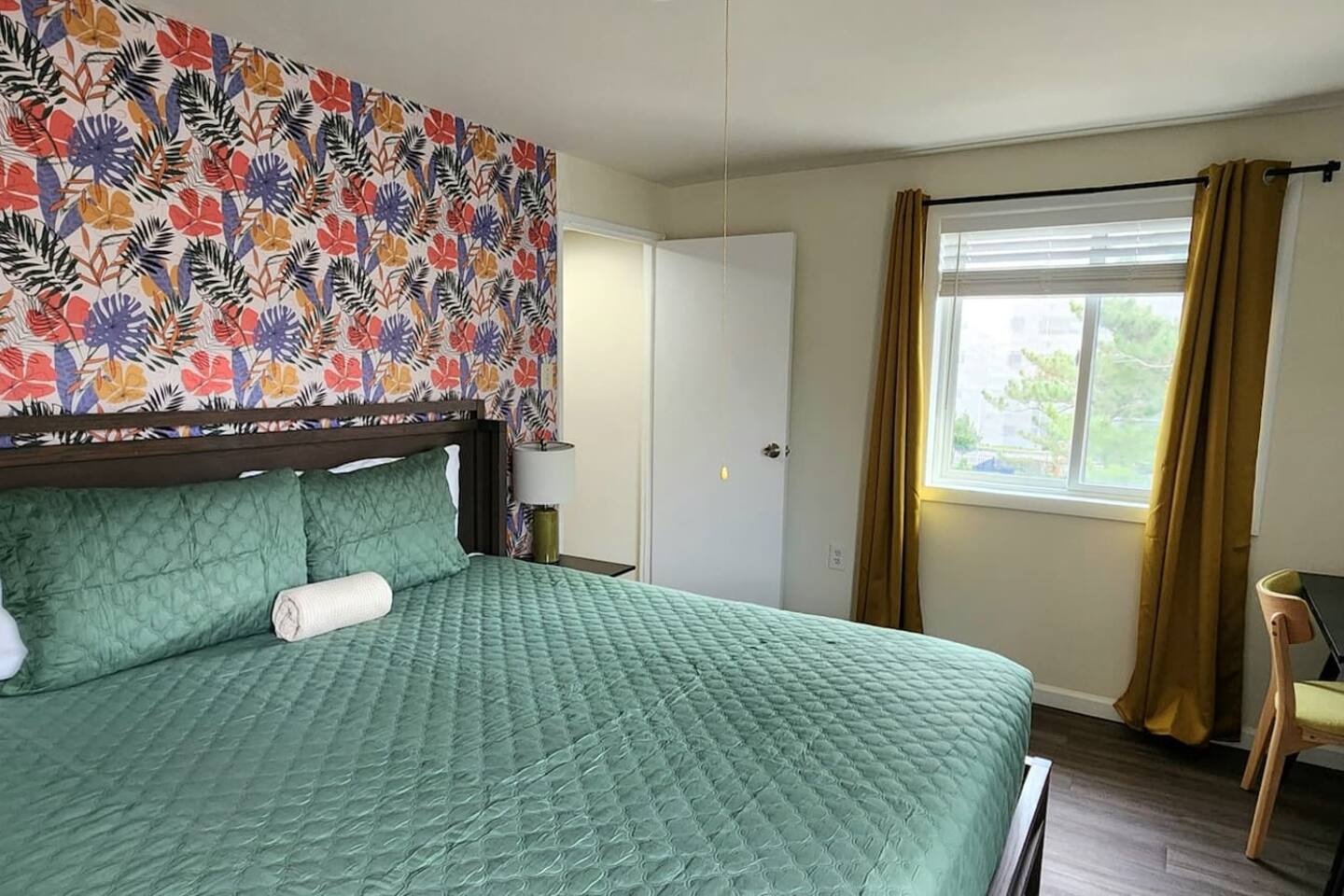 Uptown Grove AC-1 Block from Casino & Boardwalk!