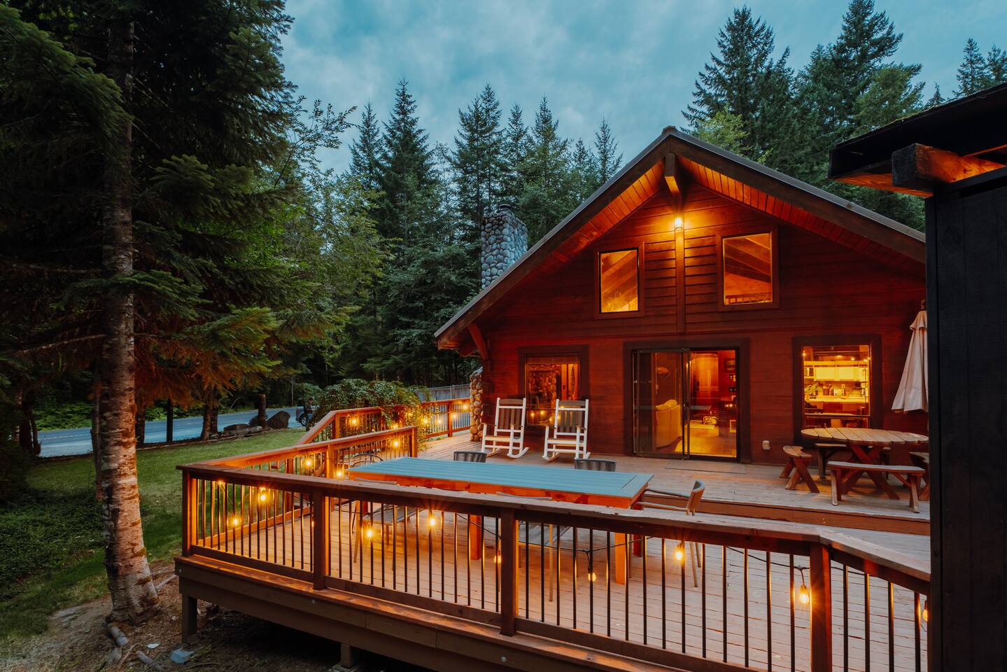 Ranger's Creekside Cabin w/ Hot Tub