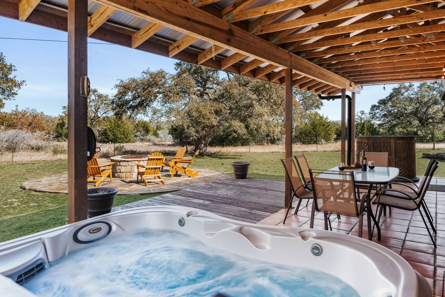 Hot Tub, Fire Pit, Casita on 5-acre Retreat!