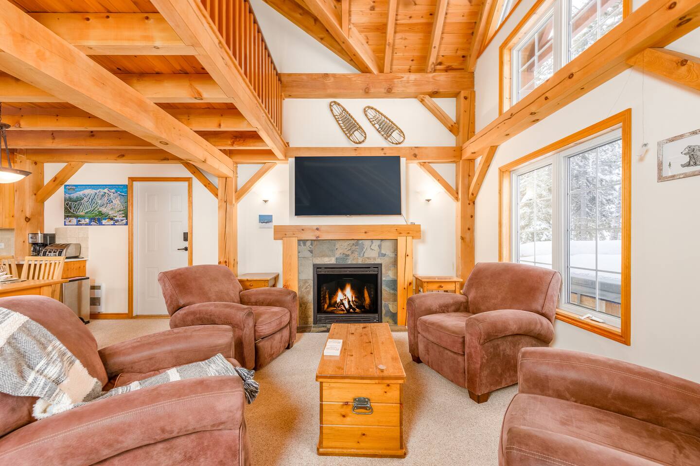 Alpine Timber Luxury Chalet w/Hot Tub