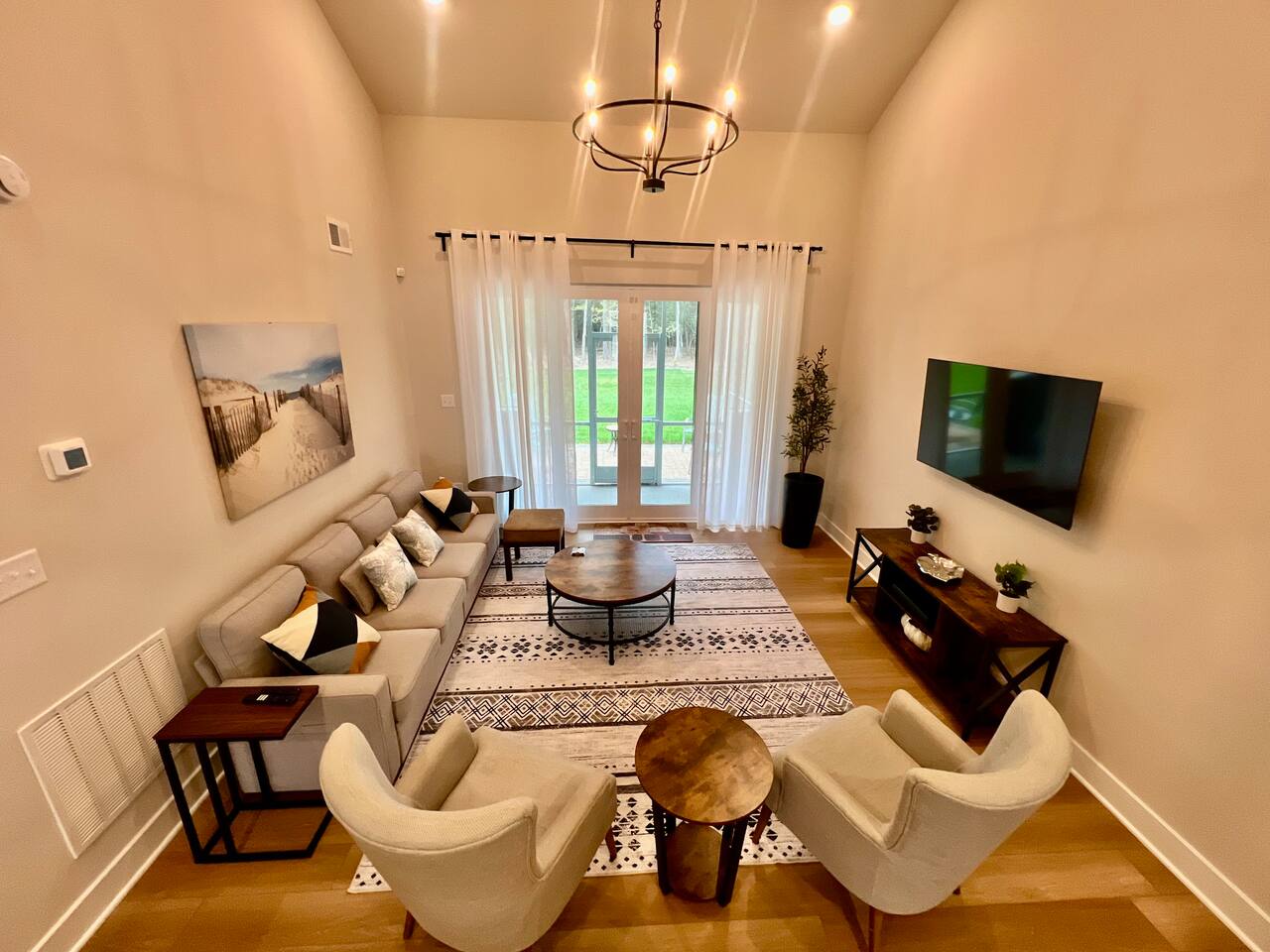 Sleeps 10 - Beach Vacation+Pool, 6 Beds/4BR/3.5BA photo 4