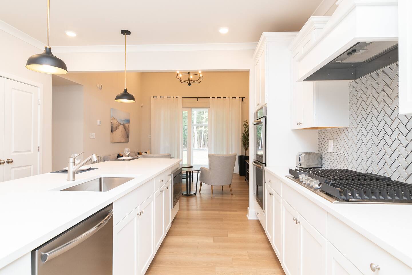 Sleeps 10 - Beach Vacation+Pool, 6 Beds/4BR/3.5BA photo 15