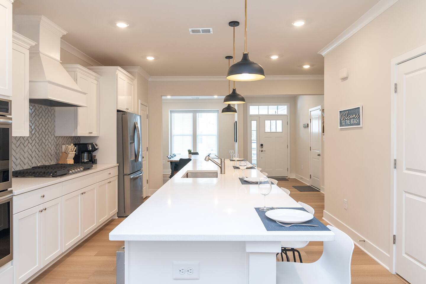Sleeps 10 - Beach Vacation+Pool, 6 Beds/4BR/3.5BA photo 7