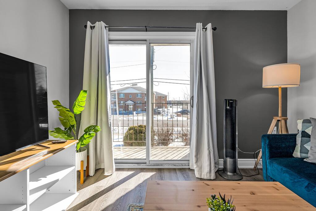 Pets | Sleep6 | Long Sault Parkway