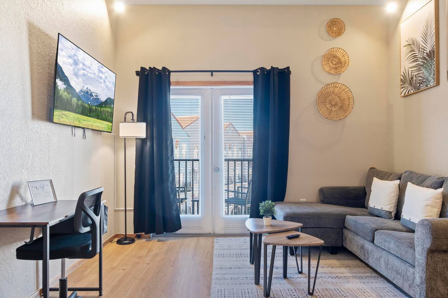 European Village King Suite Retreat: Unwind, Explore, Beach, Work!