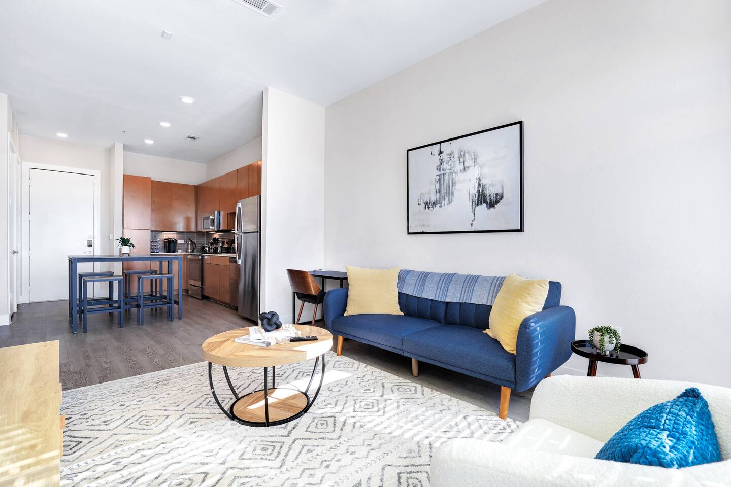 Lux River Walk Oasis | 1BR |King Bed| Resort Pool