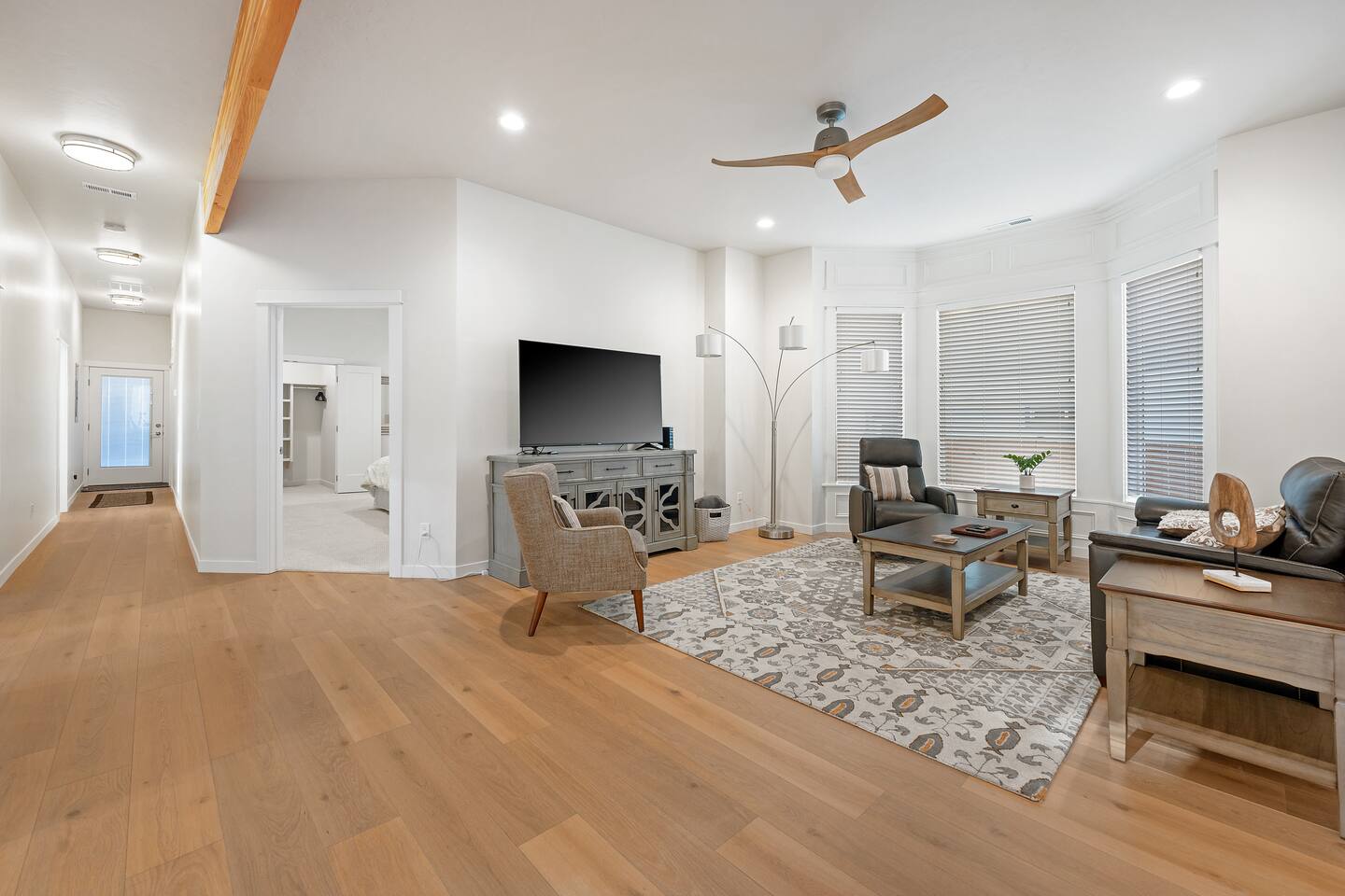 Cozy & Modern Downtown Boise Escape