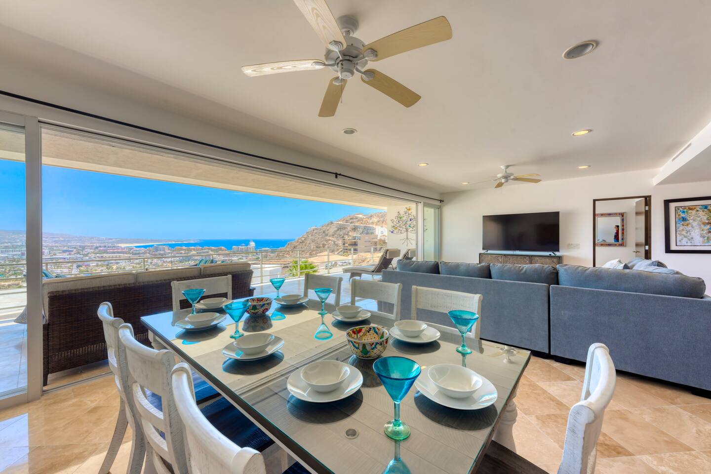 Stunning 3 Bedroom Condo in Cascadas de Pedregal!