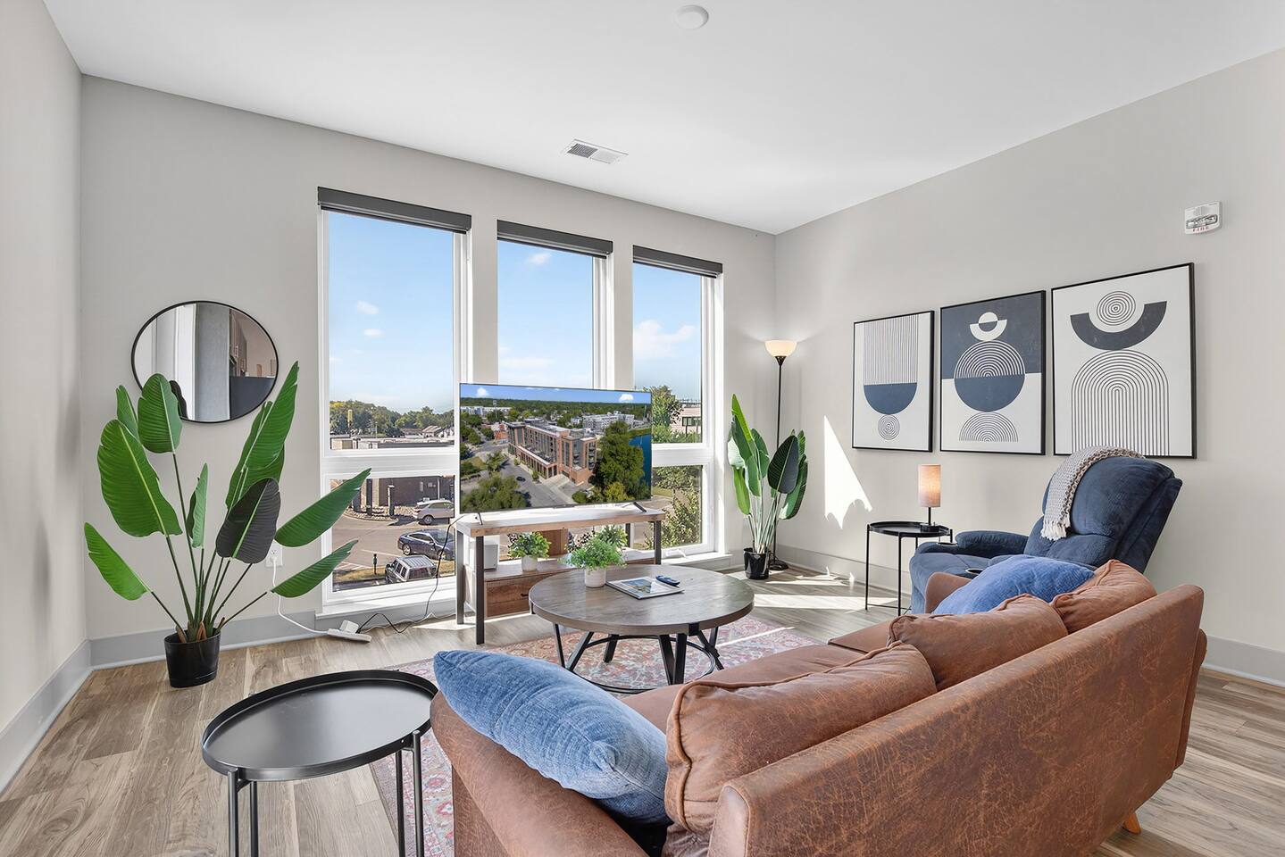 River Views & Monon Trail 1BR/ w Free Parking