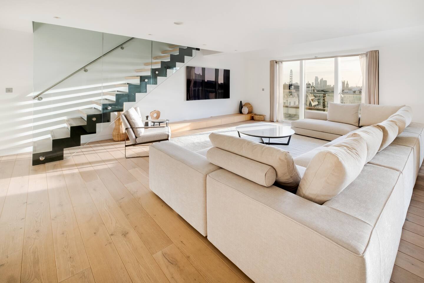 Covent Garden Sky Villa with Iconic Views