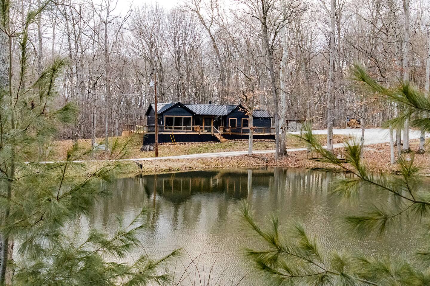 Secluded Cabin & Lake House! Private Pond! Pets!