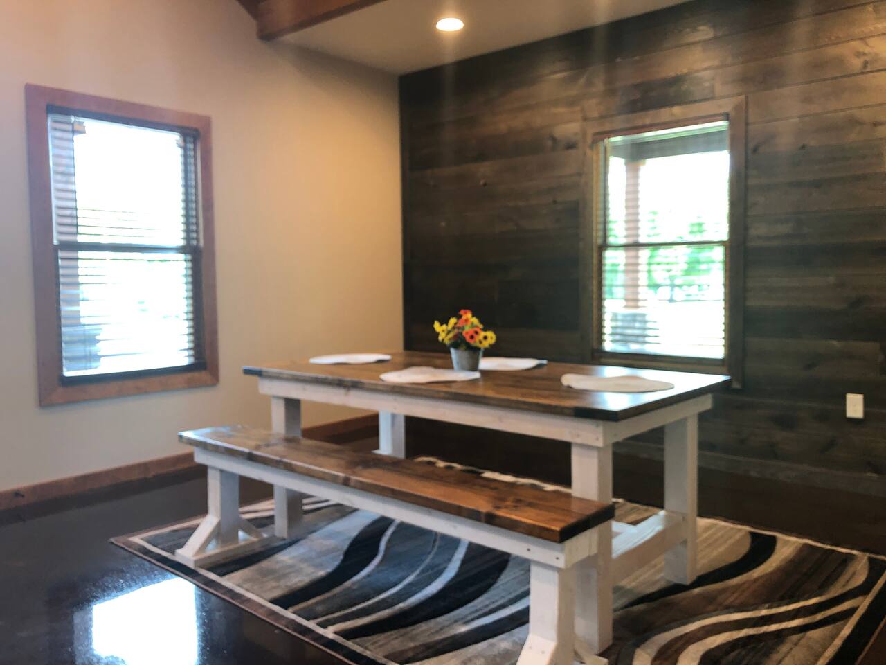 Waterloo Lodge - Honey Hole A