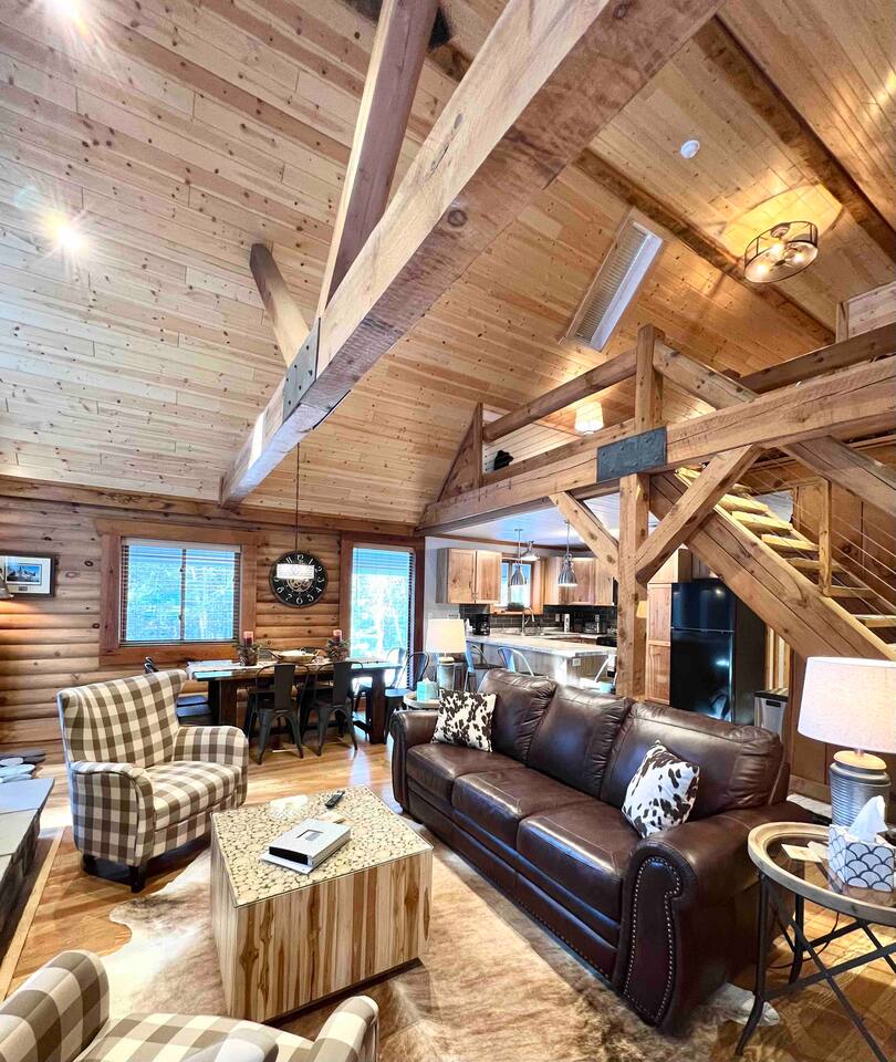 Winchester Headquarters! Direct trail access!