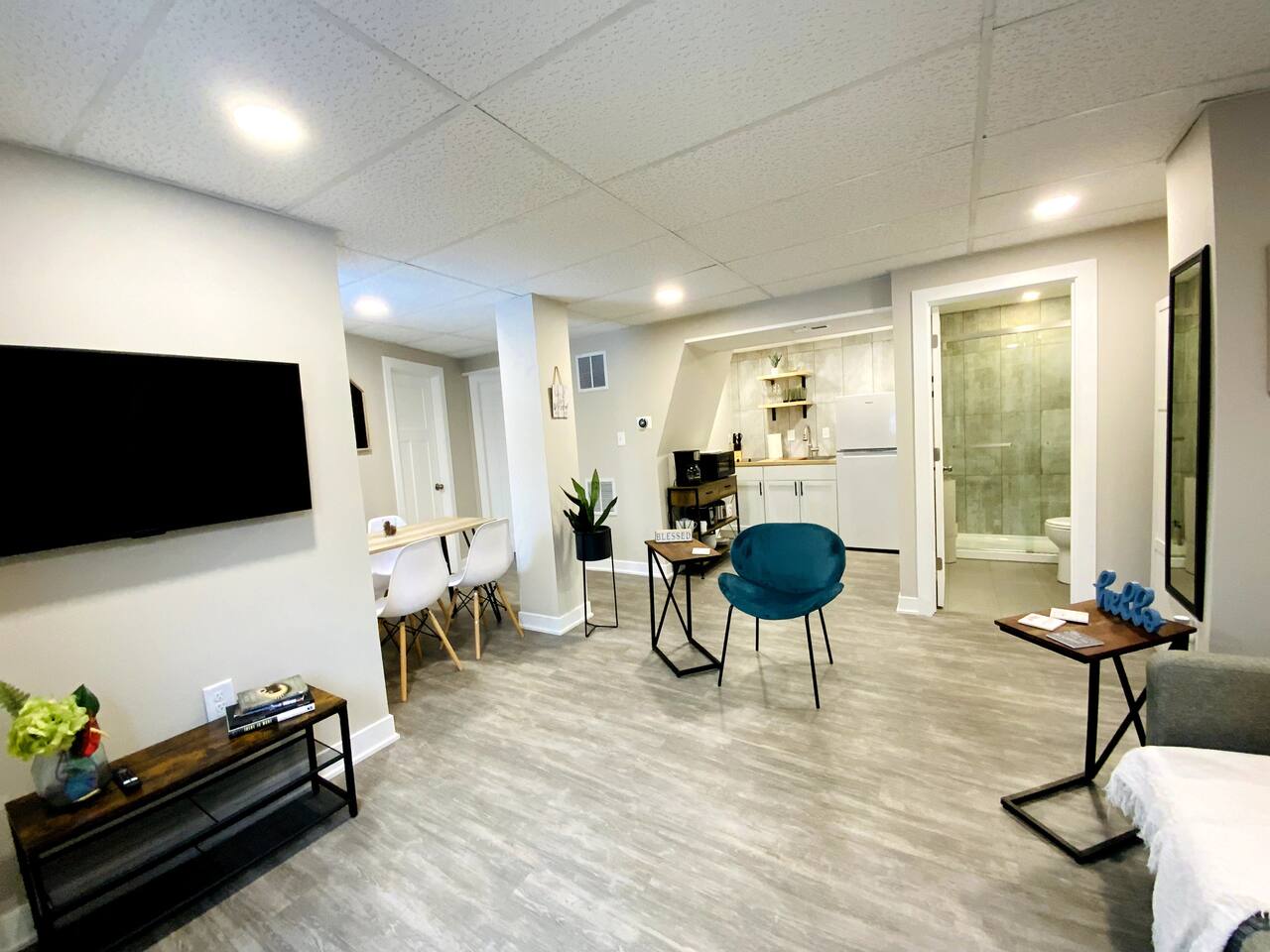 Charming Valpo University 2 BDR Short-Terms