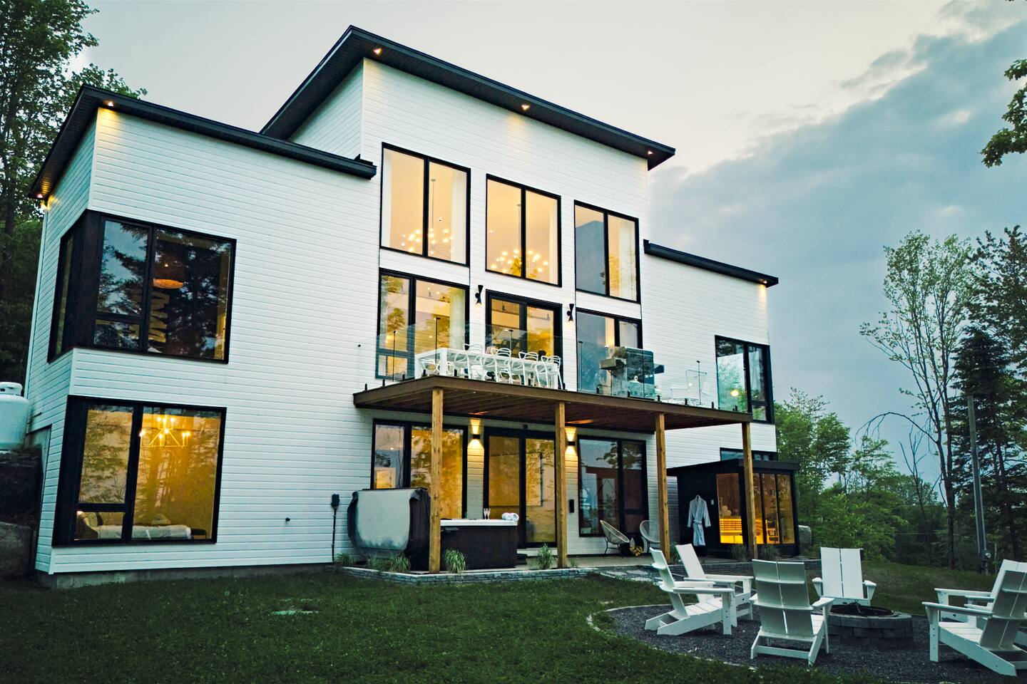 Chalet Peak Tremblant : Votre Évasion à la Montagne