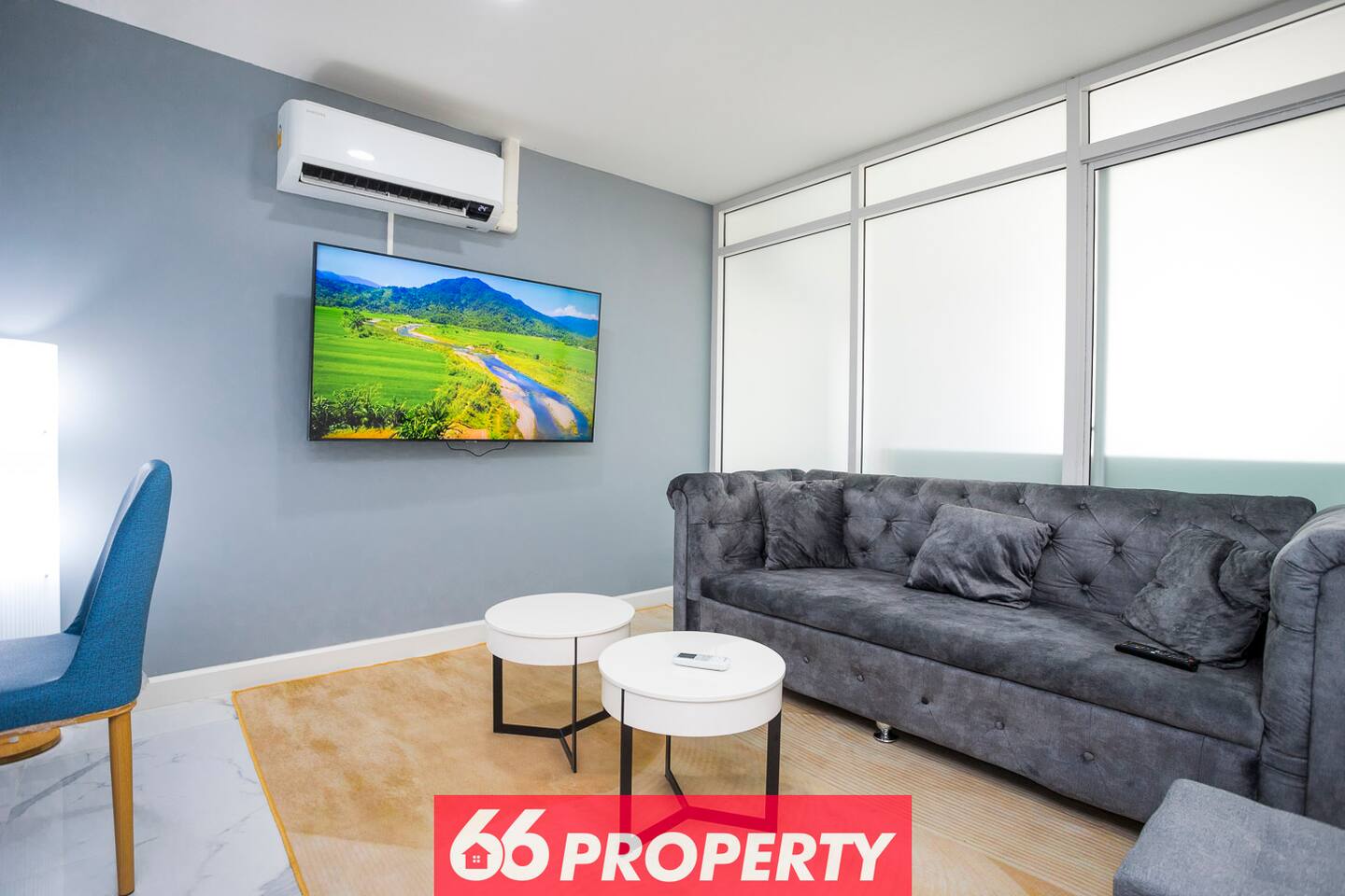 Amazing Apartment Workdesk w/Screen BigTV • Nimman