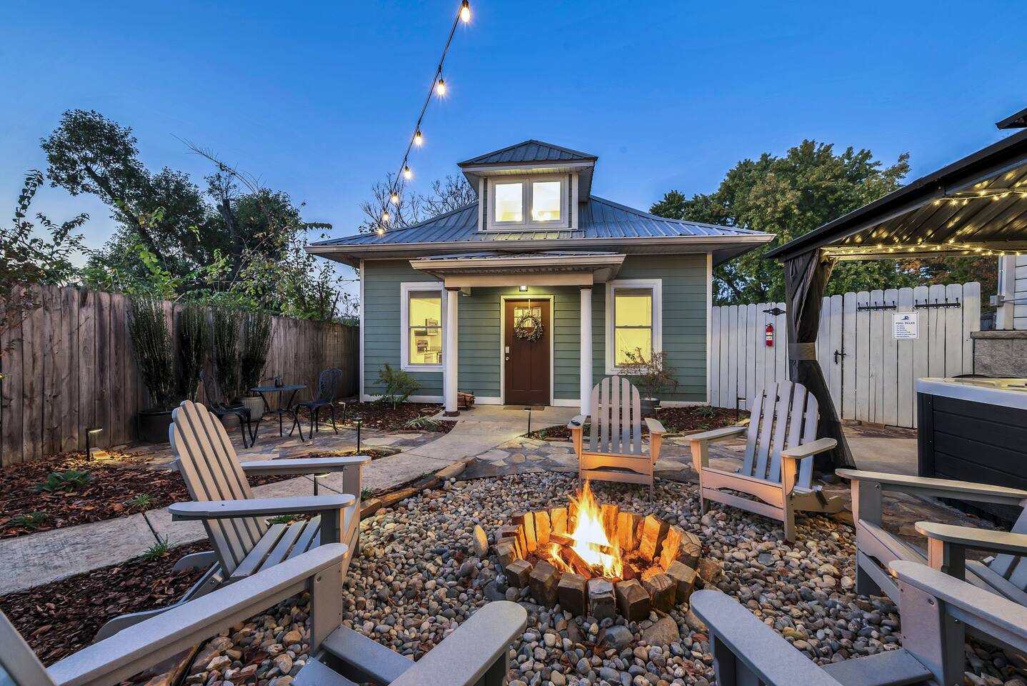 🏡🏡 Greenwood Guest House with Hot Tub! ♨️♨️