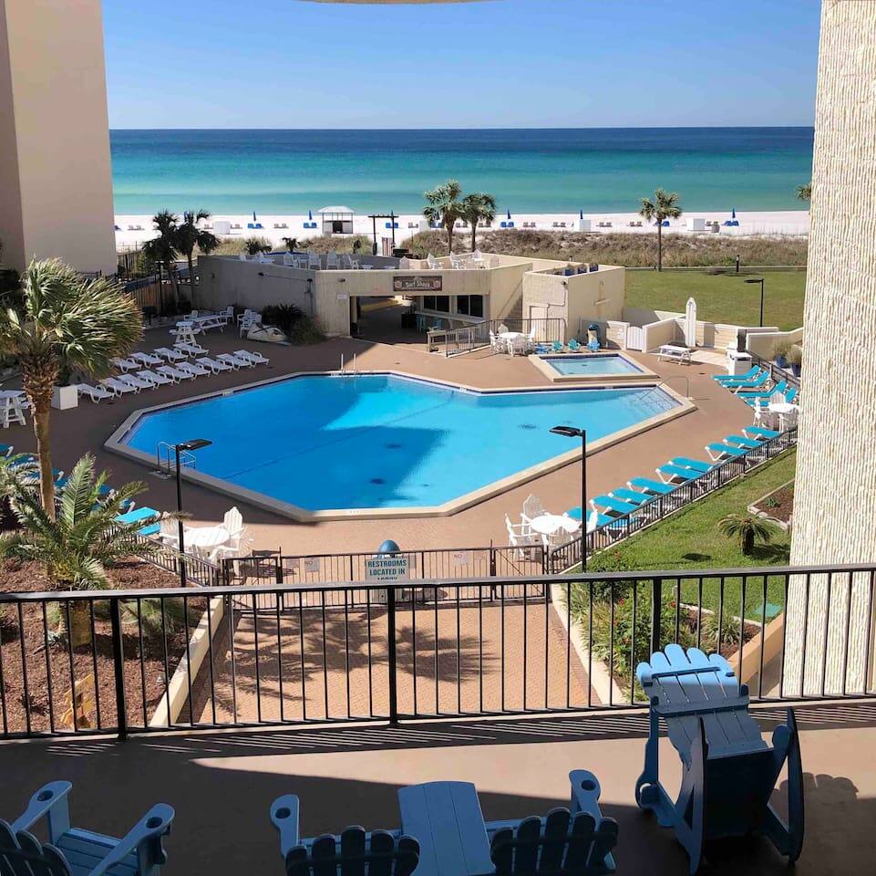 Studio On The Beach with Resort Pool