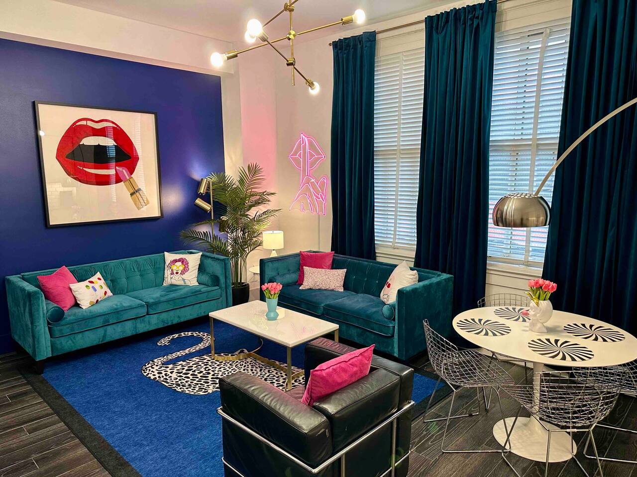 Prime Location!  Chic 3BR/2BA CondoNear Bourbon St