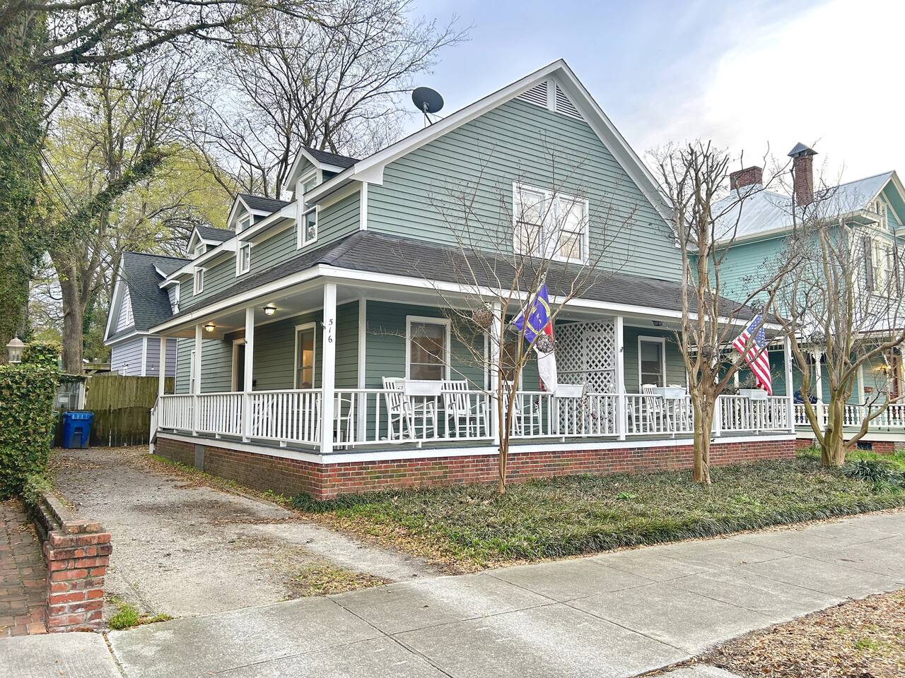 Bleu Haven #A |Walk Downtown |Riverwalk |Weddings