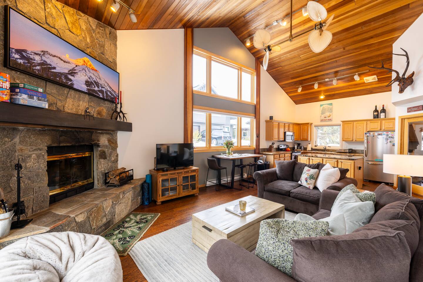 100 Steps Away, Ski in Ski Out Condo