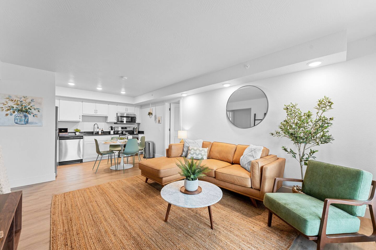 Downtown Happy Hideout Condo