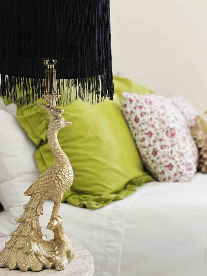 The Cardinal 810 A | KING 1BD/1BA Apt