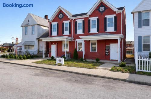 The Cardinal 808 A | KING 1BD/1BA Studio Apt