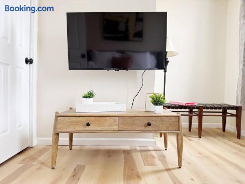 The Cardinal 810 C | QUEEN 1BD/1BA Studio Apt