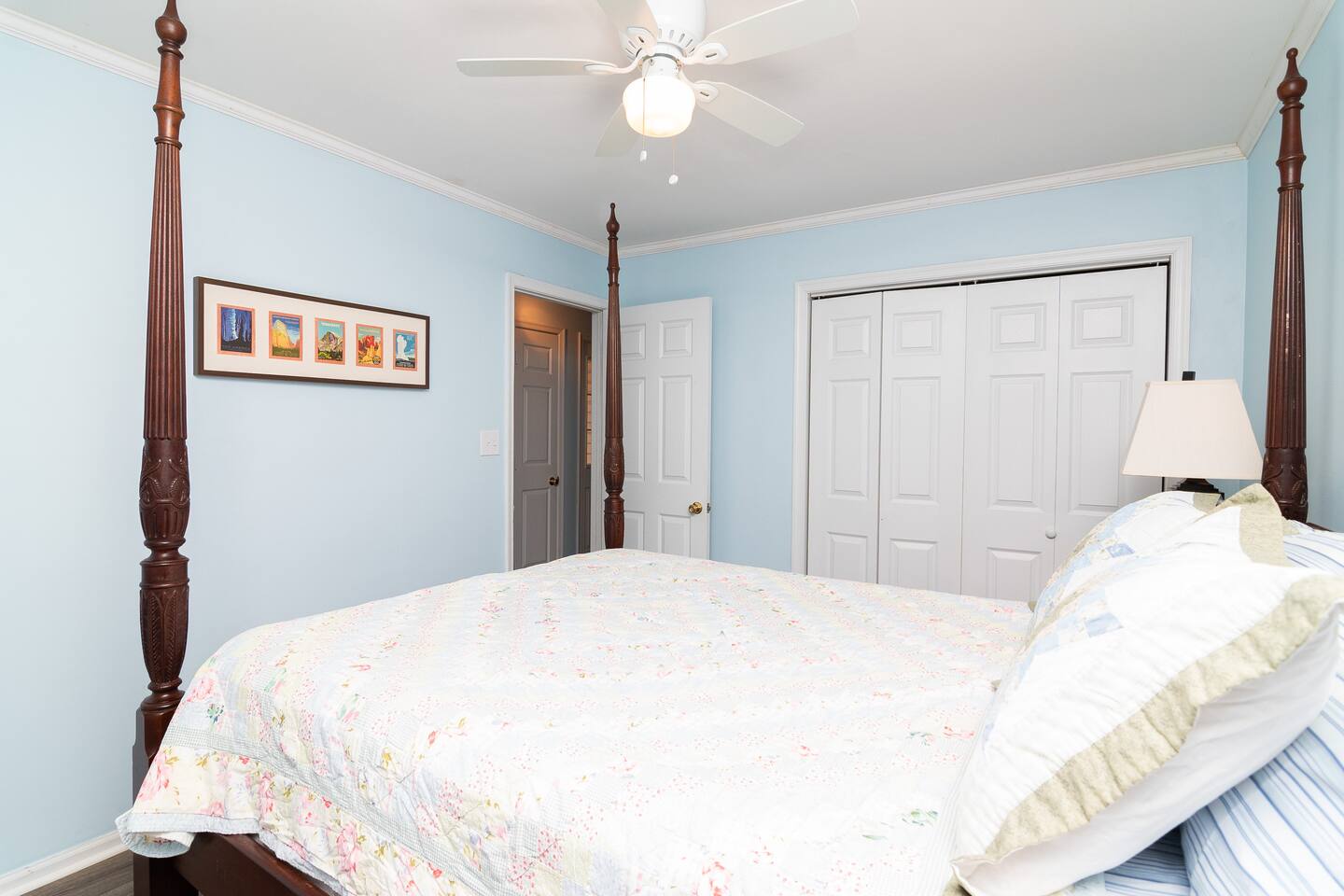 Sea Side Serenity - 4BR - Sleeps 12, Pet Friendly photo 27