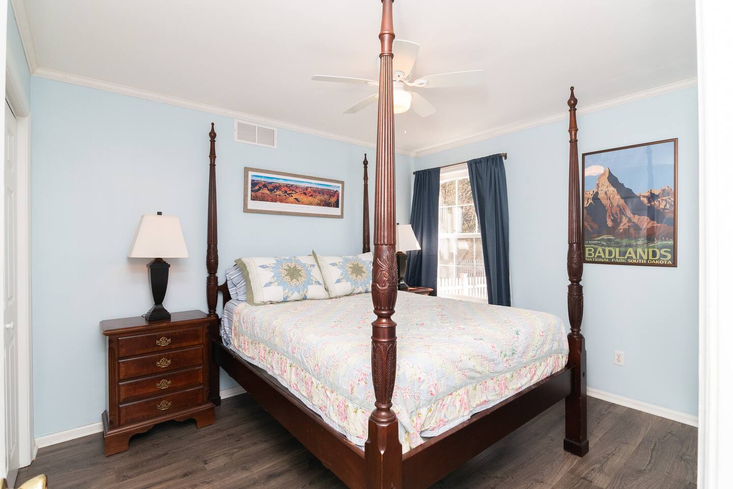 Sea Side Serenity - 4BR - Sleeps 12, Pet Friendly photo 26