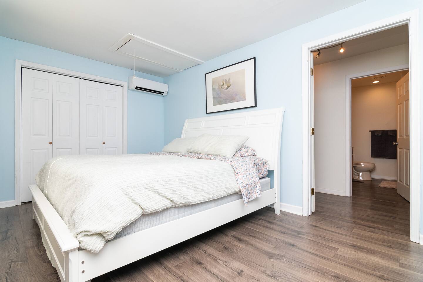 Sea Side Serenity - 4BR - Sleeps 12, Pet Friendly photo 34