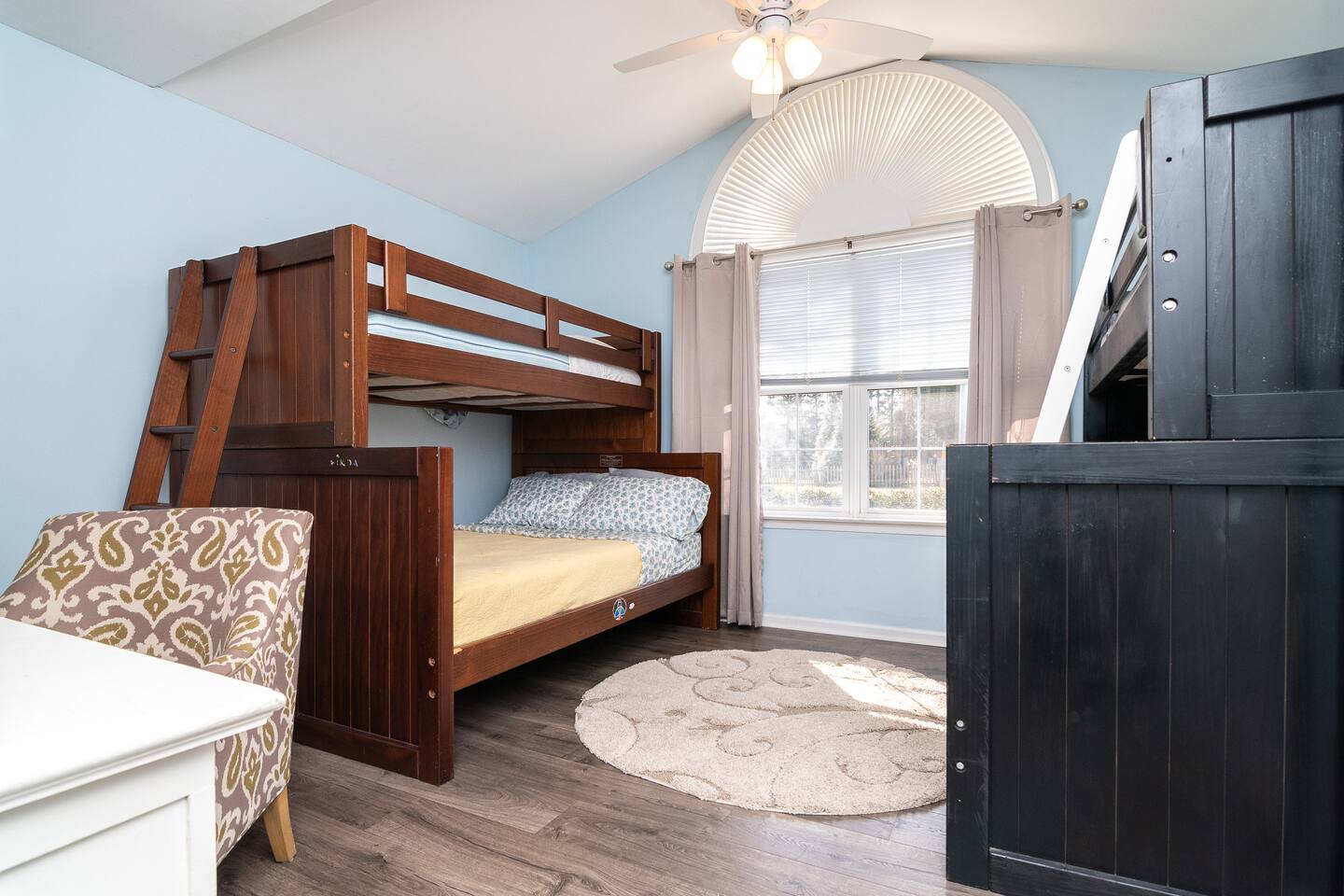 Sea Side Serenity - 4BR - Sleeps 12, Pet Friendly photo 29
