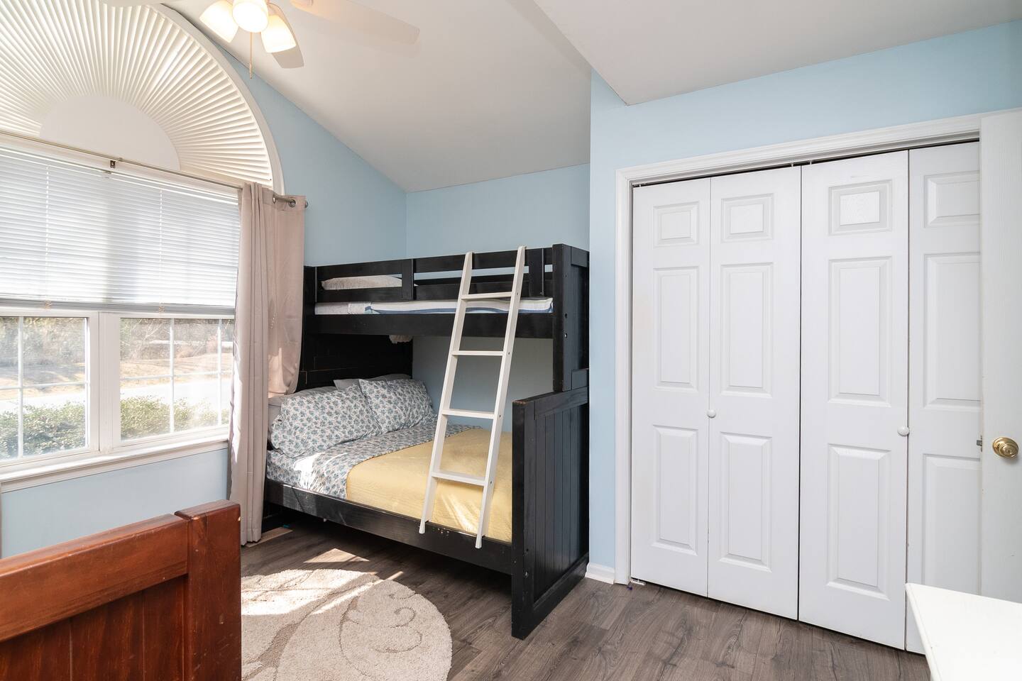 Sea Side Serenity - 4BR - Sleeps 12, Pet Friendly photo 30