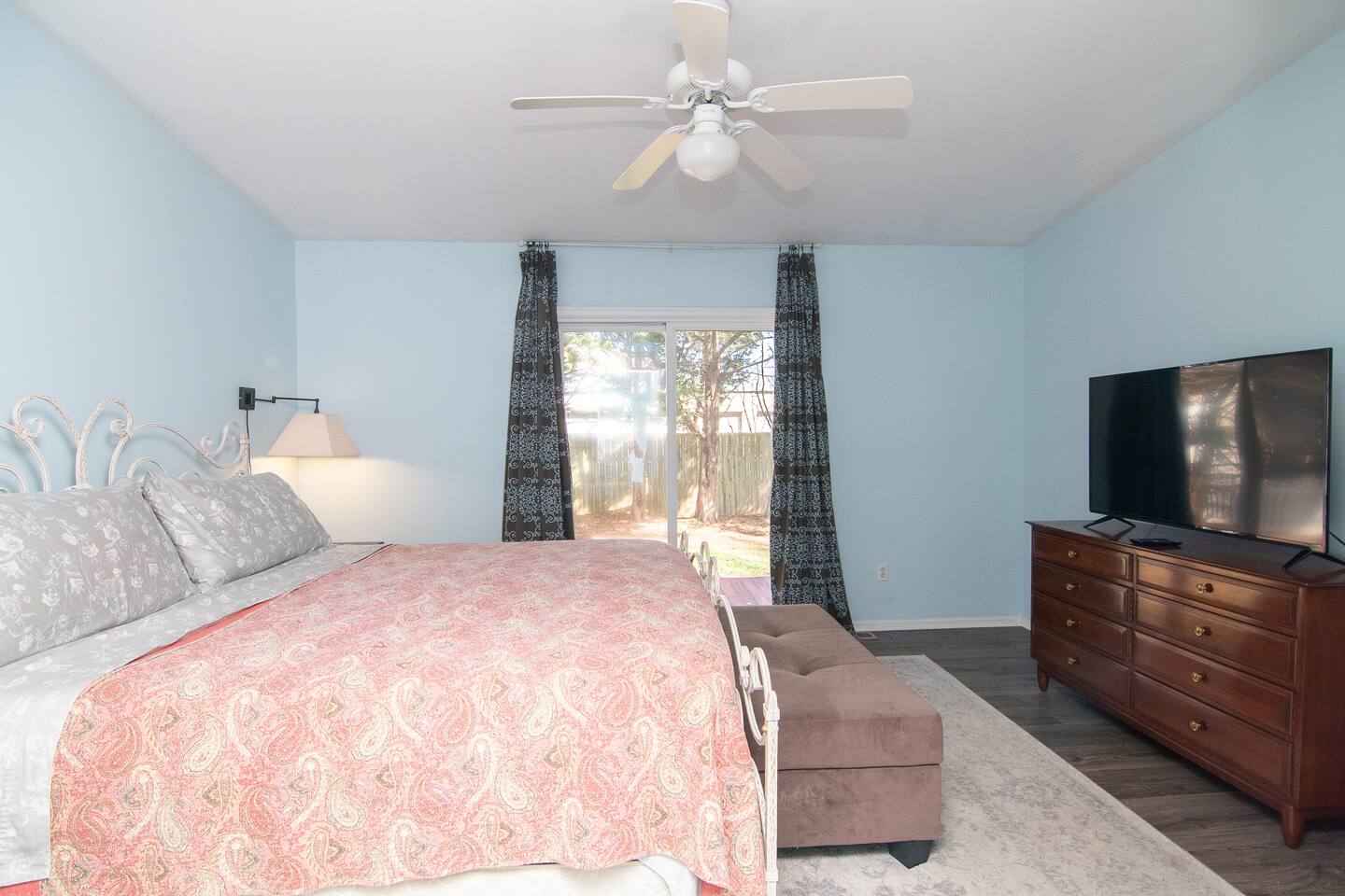 Sea Side Serenity - 4BR - Sleeps 12, Pet Friendly photo 15