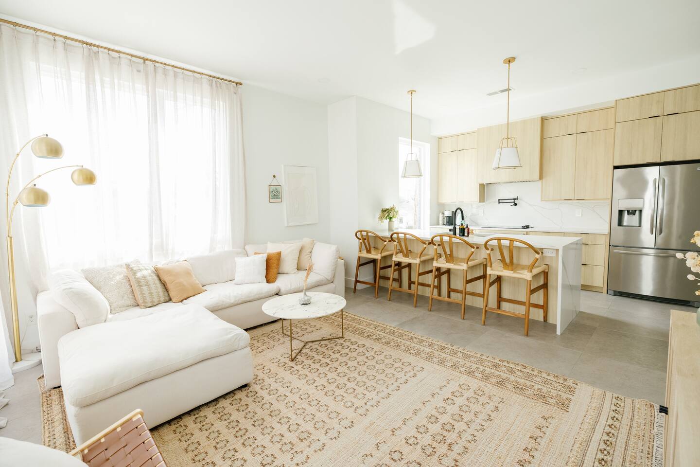 Minutes from Broadway and Nissan Stadium