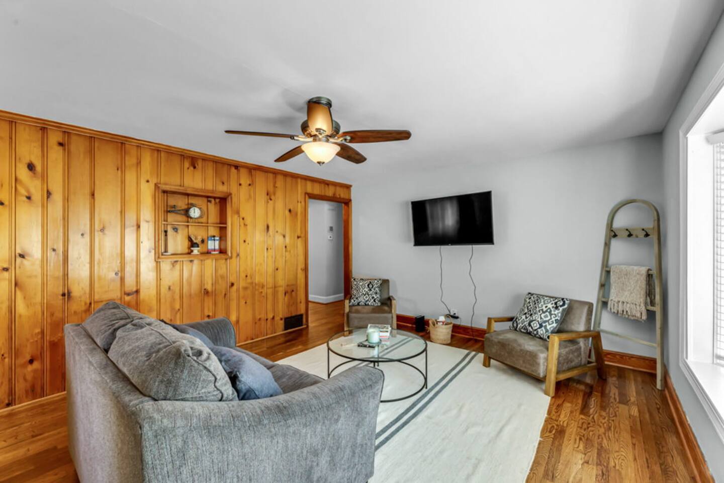 Fenced Yard | Pet-Friendly | King Bed | Fast Wi-Fi