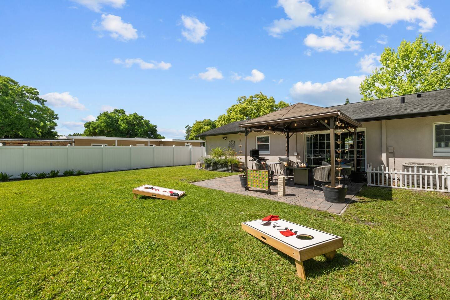 Yard games, BBQ grill and the fire pit