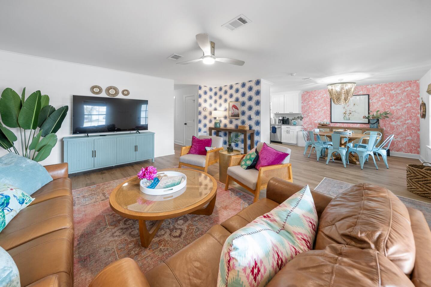 Chic 30A Bungalow * Walk to Beach * Small Pets OK