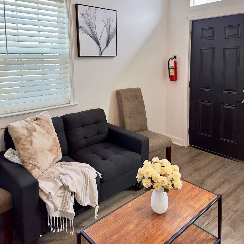3BR Apartment | Walk to Superdome & Near Canal St