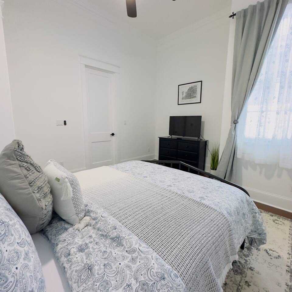Grand Suite in NOLA Near Bourbon & French Quarter