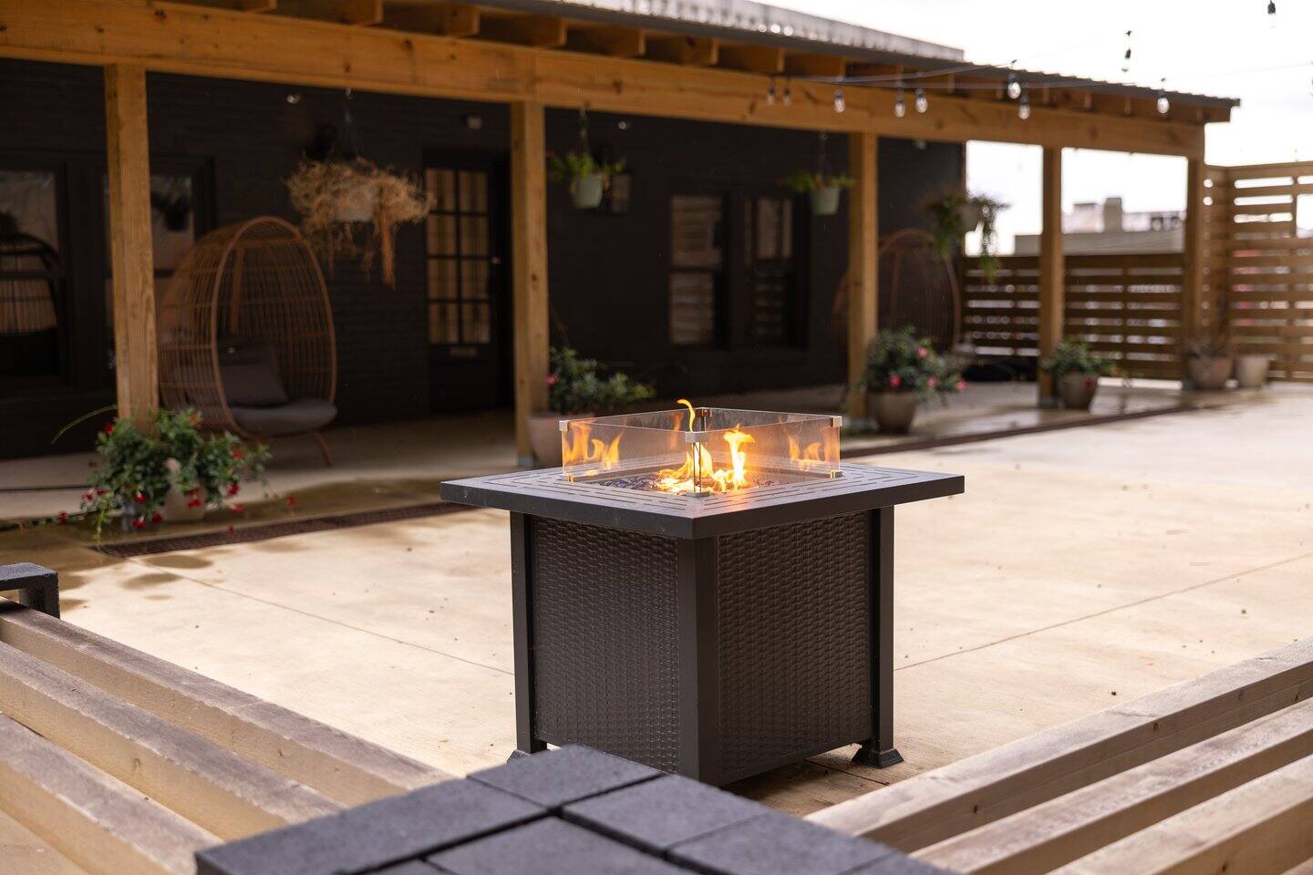 Walk to Bathhouses | Historic DTWN Hot Springs