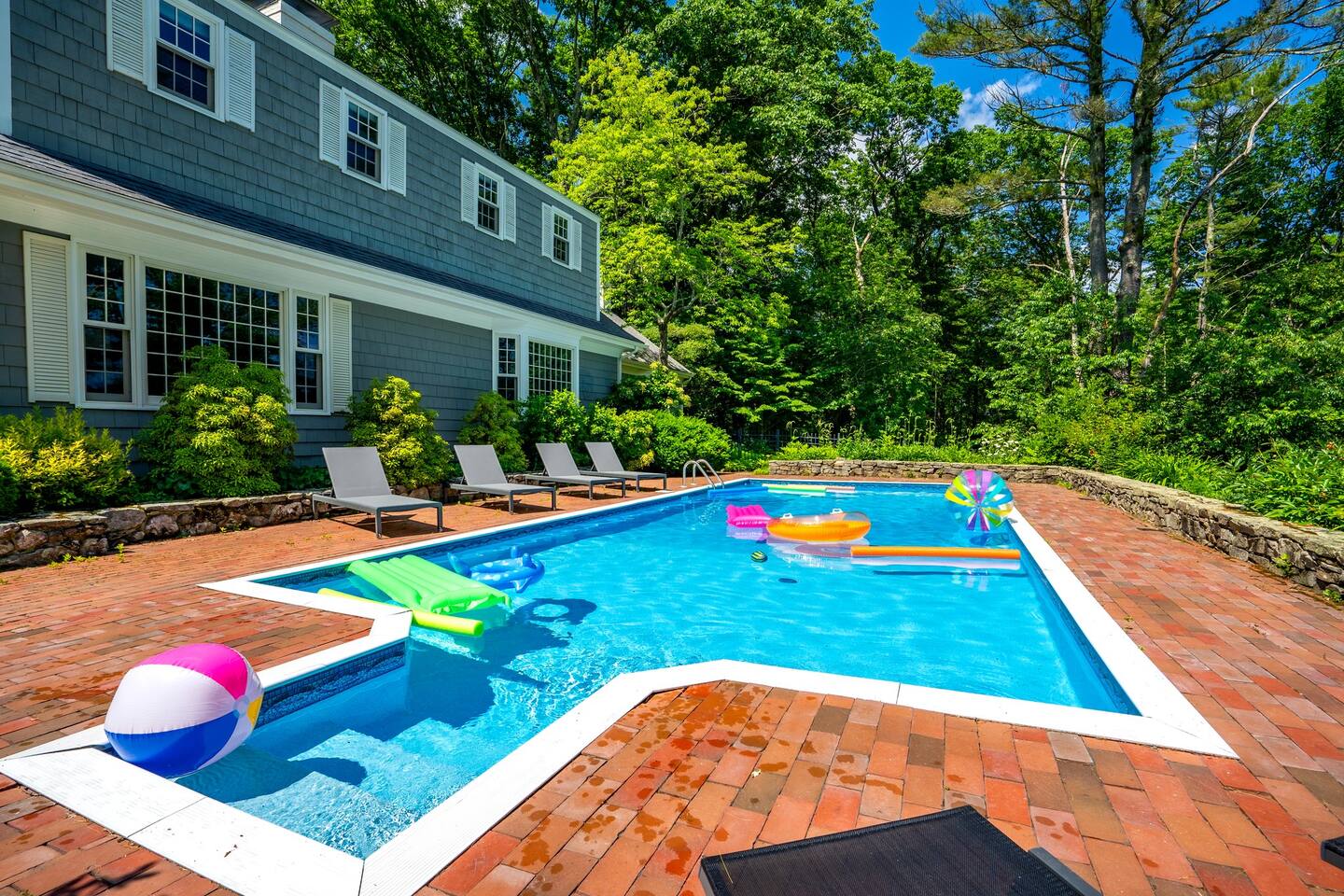 Heated Pool & Ocean Access | 15 Mins to Portland