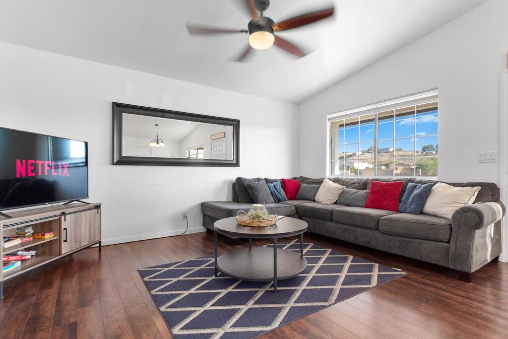 DELIGHTFUL Bullhead City Family Home