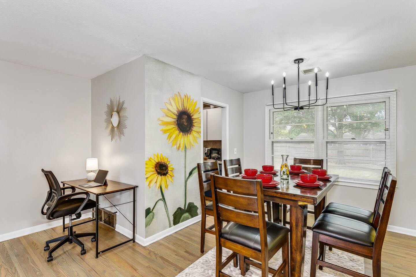 KingBed, PoolTable & Backyard in East Wichita